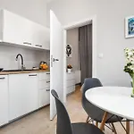 Przy Krzywym Domku Ltc -