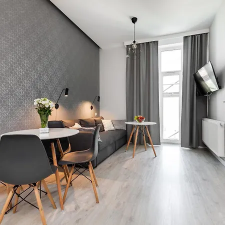 Przy Krzywym Domku Ltc - ソポト