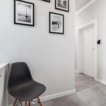 Przy Krzywym Domku Ltc - * ソポト