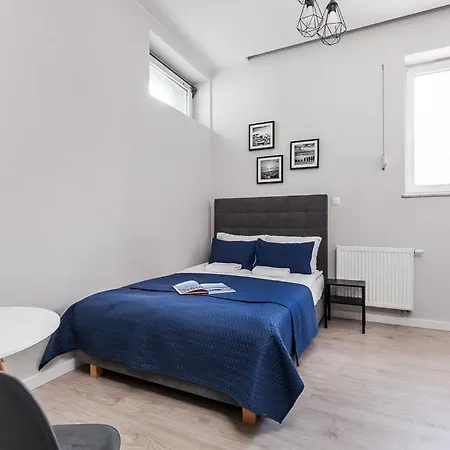 Przy Krzywym Domku Ltc - *